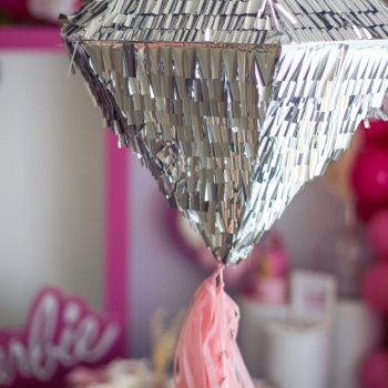 Pinata anniversaire BARBIE